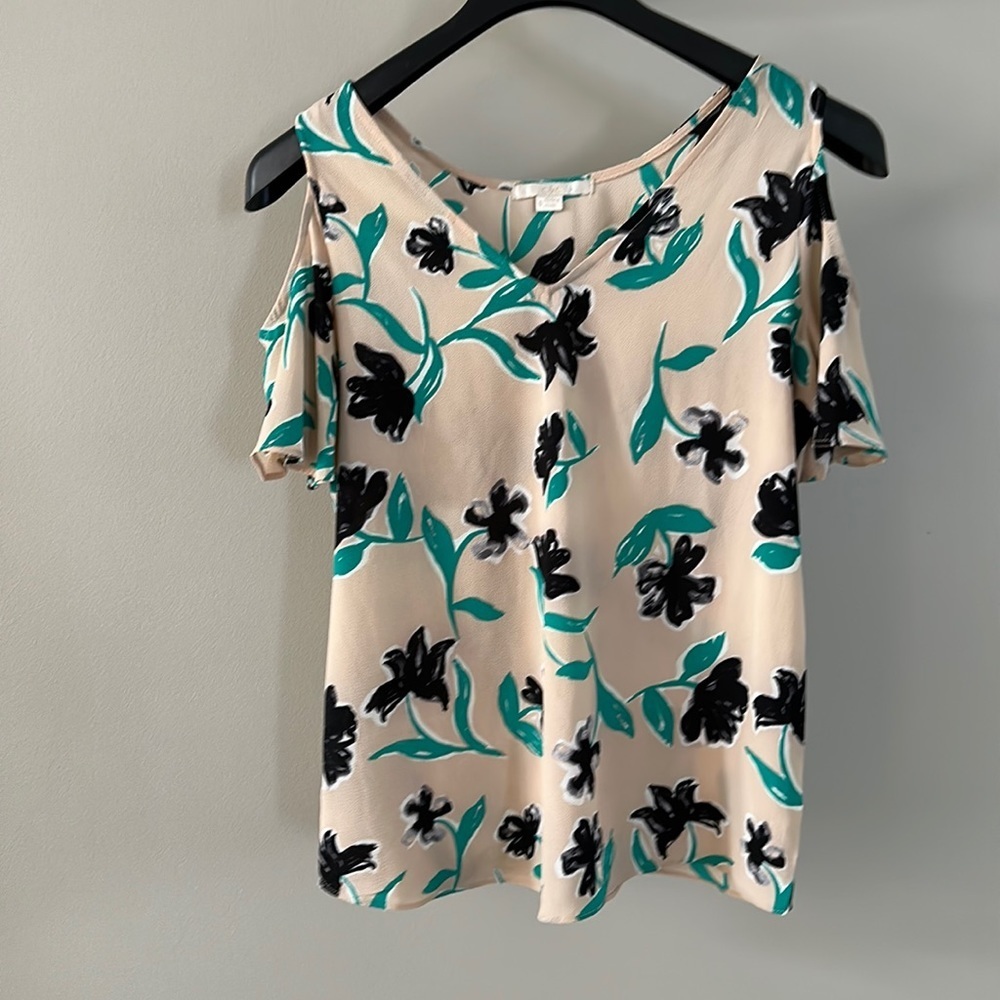 C&E women’s cold shoulder floral blouse​